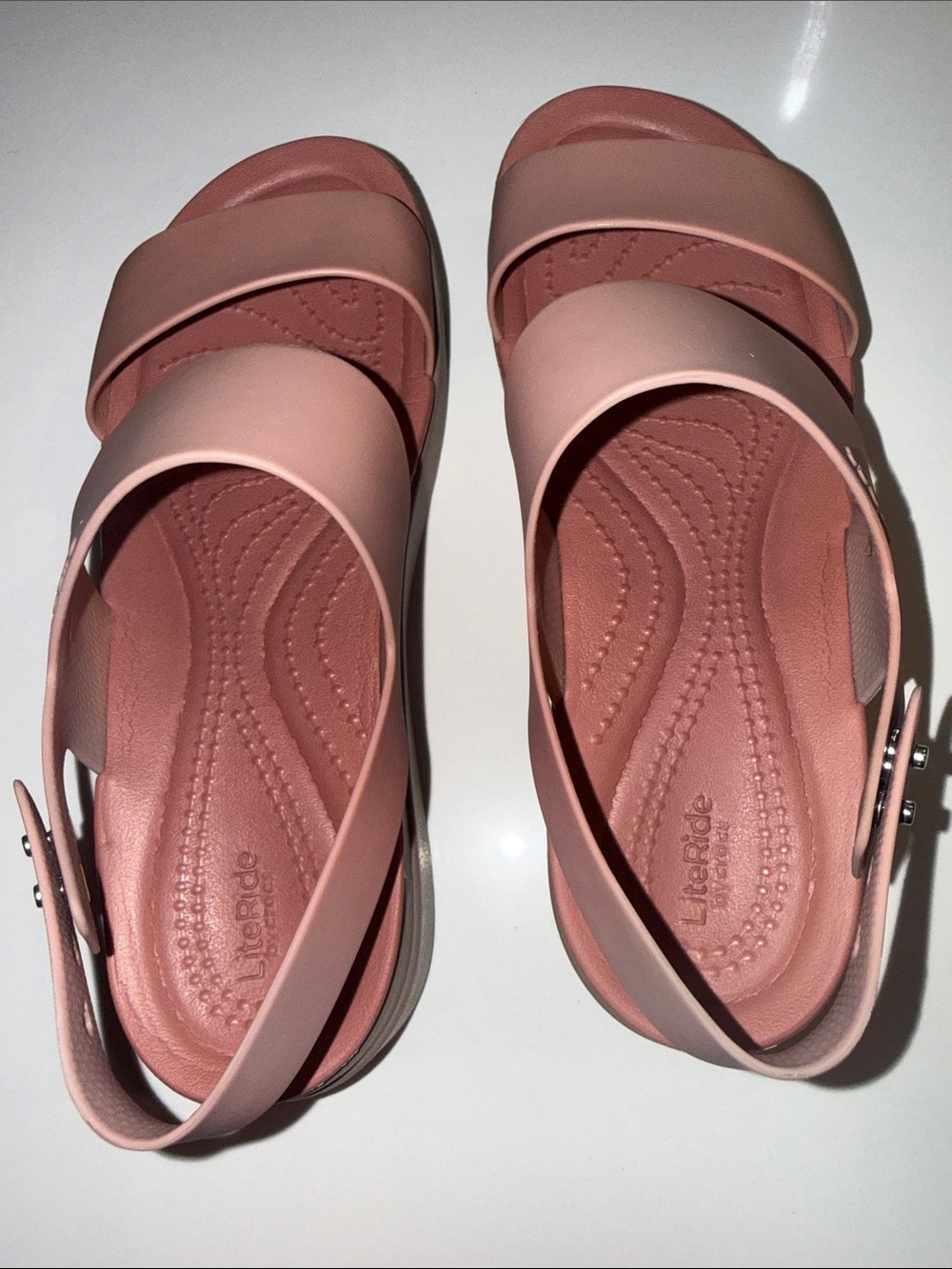 Crocs Brooklyn Low Wedge Sandals | Size 7 - Picture 8 of 11